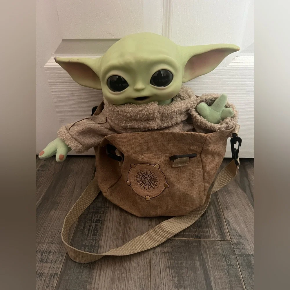 Star Wars The Mandalorian The Child Plush Bundle